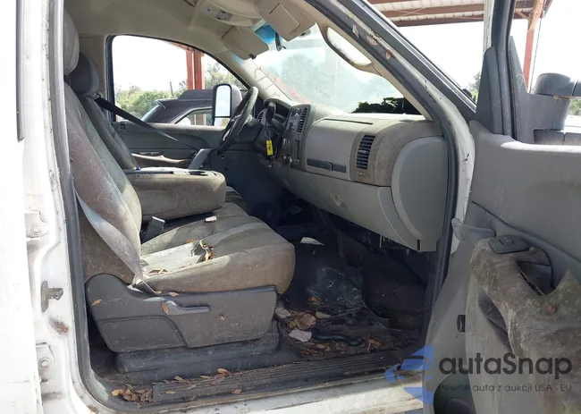 1GC1KVC8XDF124292: 43582977