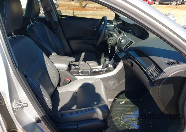 1HGCR2F5XFA189634: 43583010