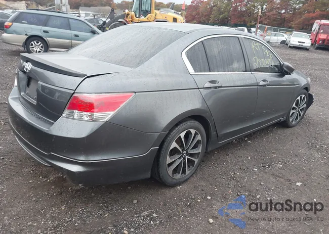 1HGCP2F77AA156168: 43584611