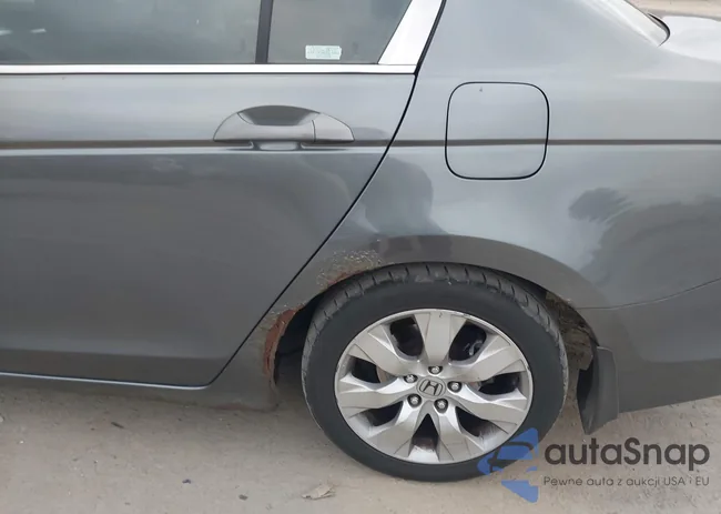 1HGCP26758A076653: 43584210