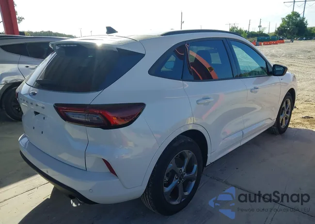 1FMCU0MN5PUA43433: 43585569