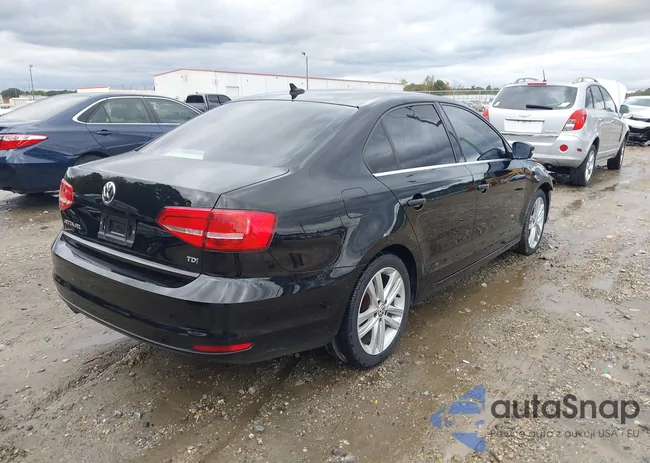 3VWLA7AJ6FM295814: 43585733