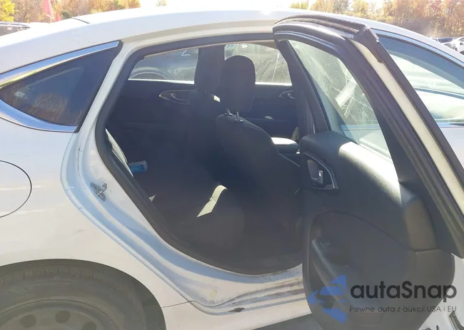 1C3CCCFB8GN197287: 43584982