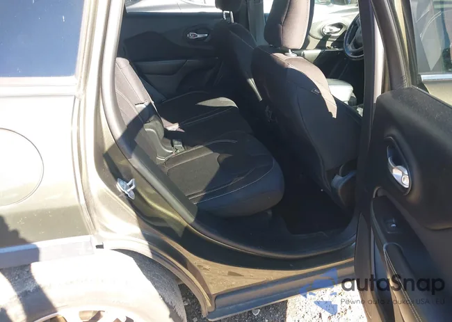 1C4PJLCB9FW584334: 43584993