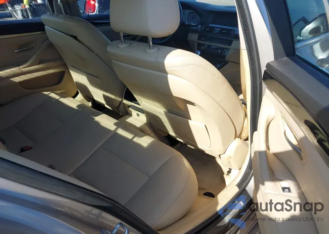 WBA5A5C57ED504145: 43585118