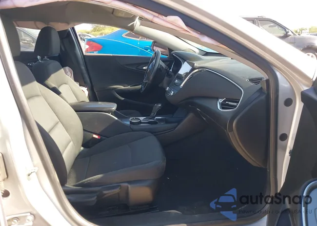 1G1ZD5ST1JF178720: 43586421