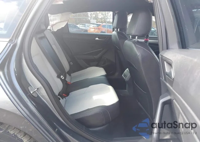 3VWC57BU9MM083001: 43586573