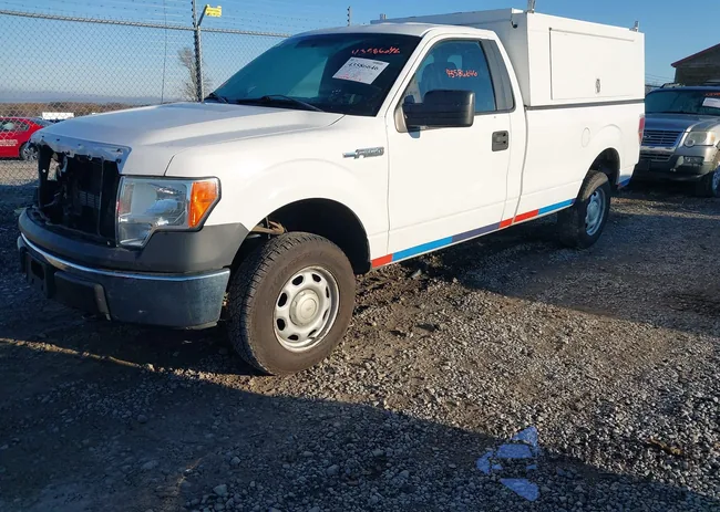 1FTMF1EM3EKF28189: 43586646