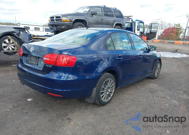 3VWDP7AJ5CM373398: 43586631