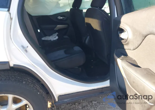 1C4PJMCB7JD528984: 43586659