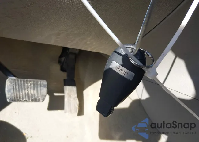 1C4RJEAT0DC610804: 43586702