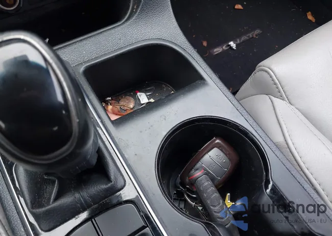 5NPE34AF8FH201759: 43586731