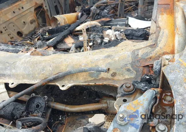 1GNKRLED0BJ284293: 43586741