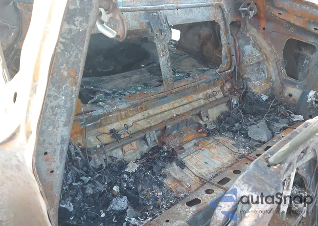 2G1FA1E39D9106743: 43586757