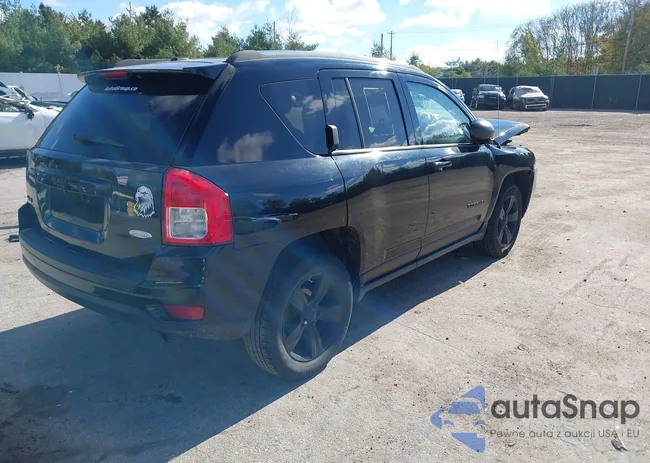 1C4NJDEB2CD577775: 43586787