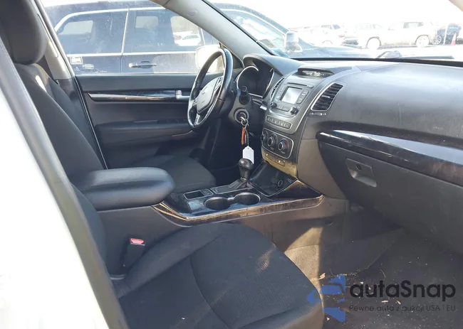 5XYKT3A64FG588041: 43585998