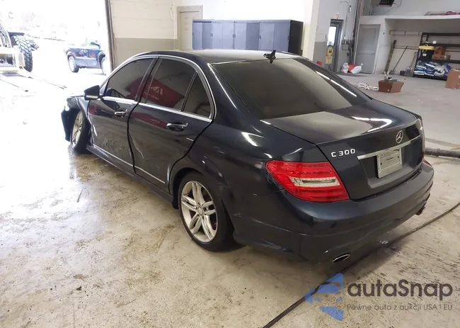 WDDGF8BB7CR231946: 43586271