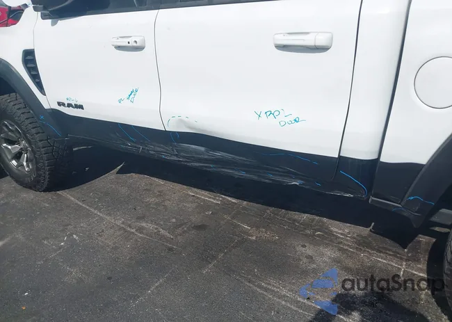 1C6SRFU94NN335211: 43587431