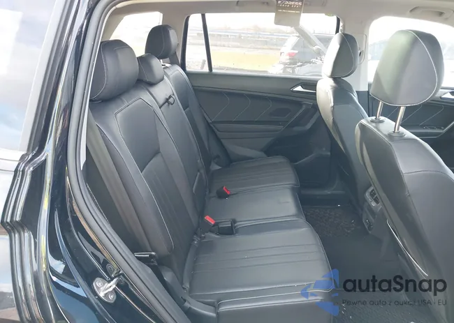 3VVMB7AX8RM075816: 43587490