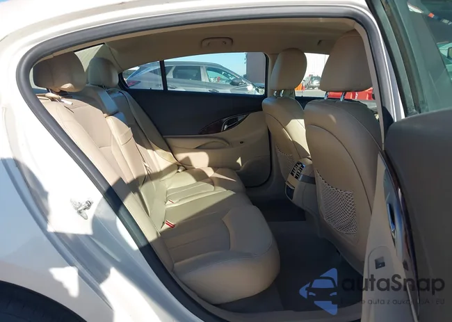 1G4GD5E34CF157658: 43587593