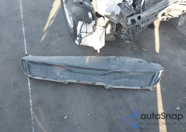 3KPF24AD0RE792748: 43587610