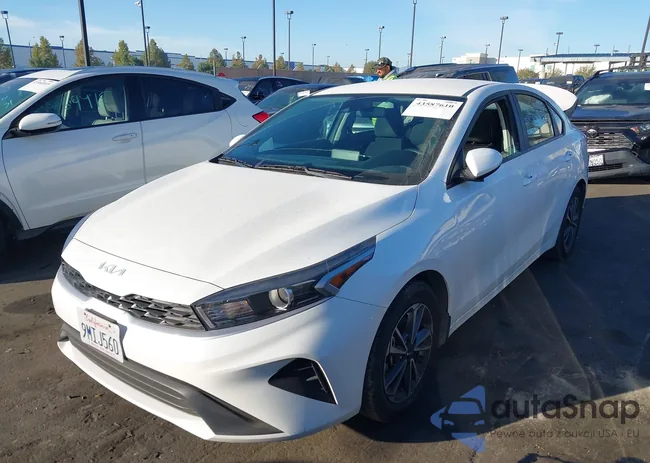 3KPF24AD0RE792748: 43587610