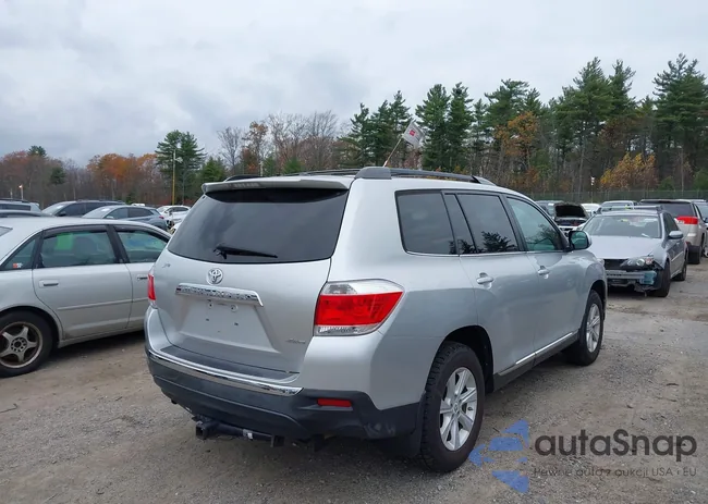 5TDBK3EH4CS143215: 43587674