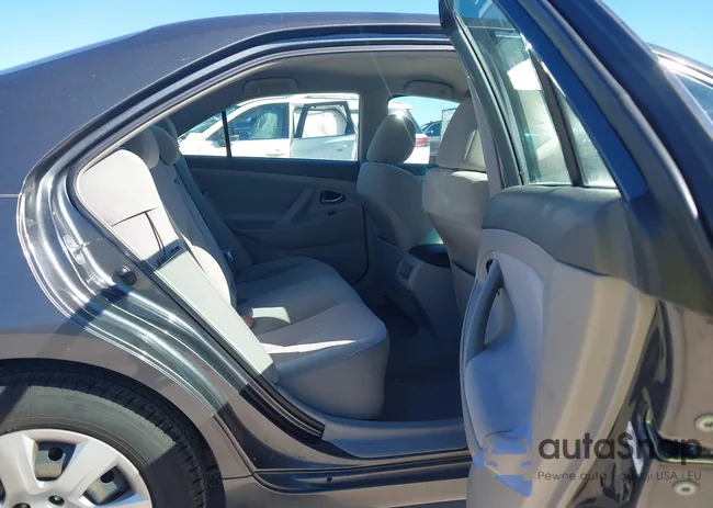 4T4BF3EK2AR049196: 43587849