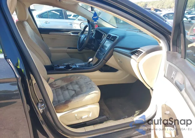 3FA6P0HD4FR300765: 43587012