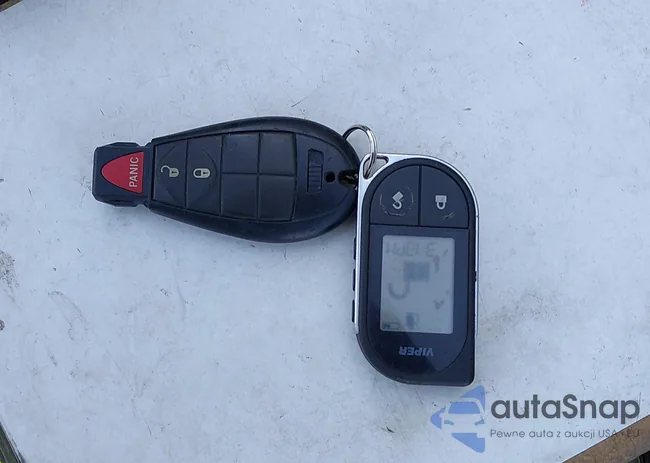 2D4FV47T18H111945: 43587063