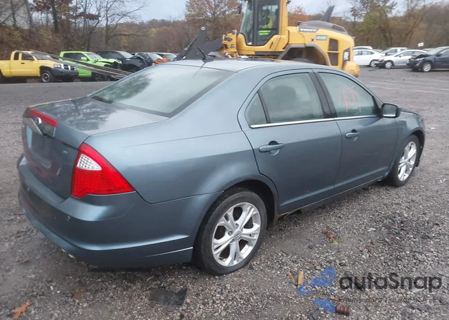 3FAHP0HA1CR214095: 43587109