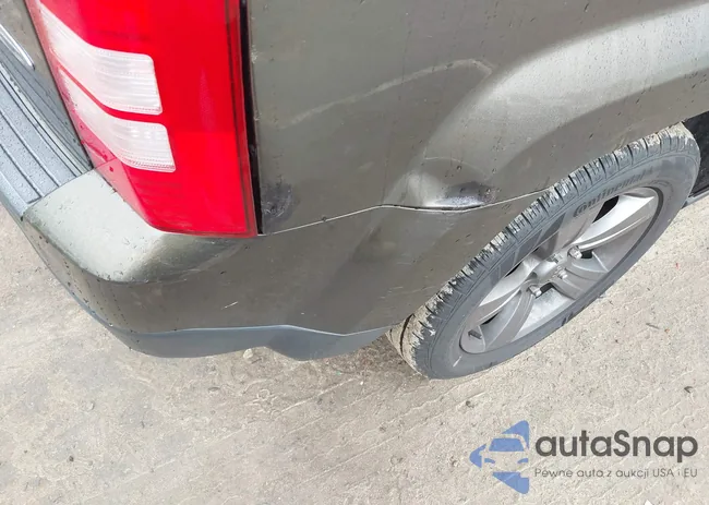 1C4NJRFB2FD189297: 43587199