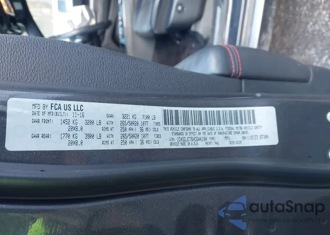 1C4SDJCT6HC644184: 43587208