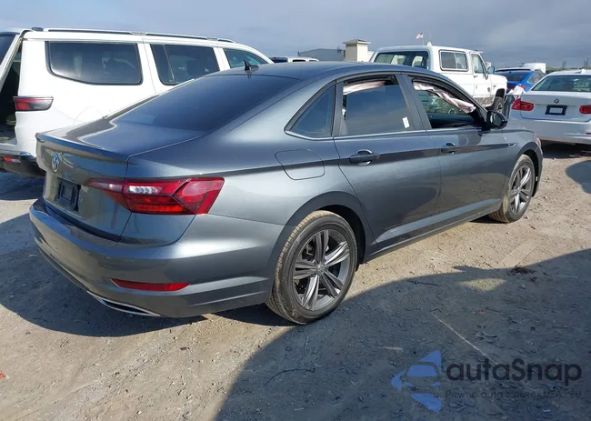 3VWCB7BU2LM069061: 43587228