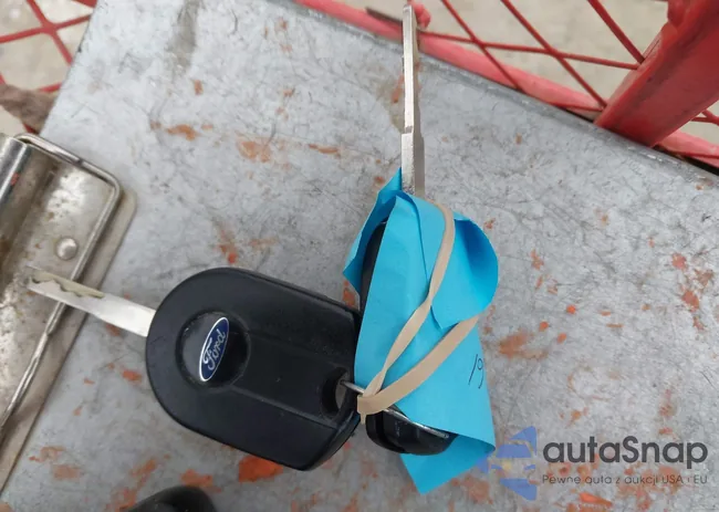 1FMCU9GD7HUE81606: 43587261