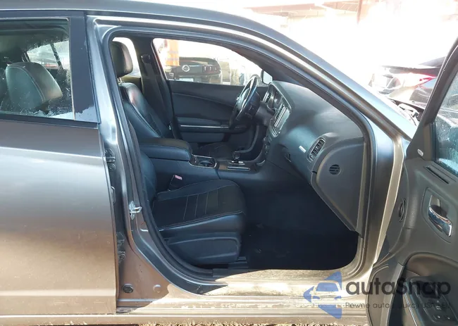 2C3CDXHG5CH304506: 43588357