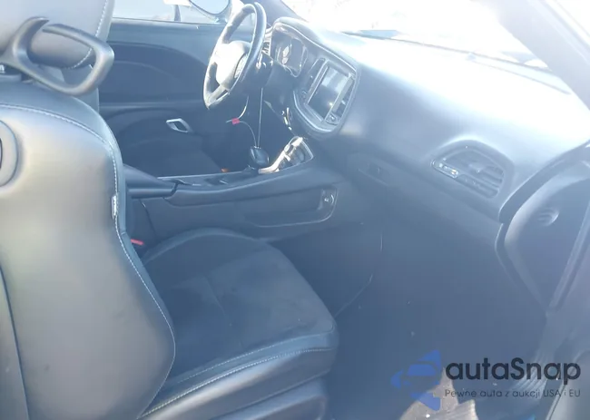 2C3CDZBT2NH195751: 43588449