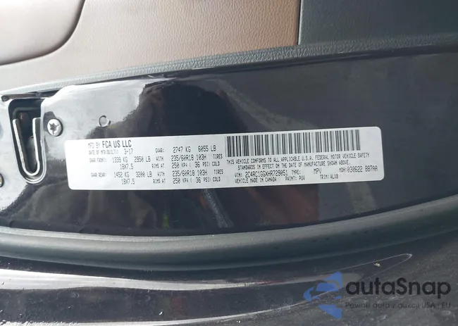 2C4RC1GGXHR729051: 43588539