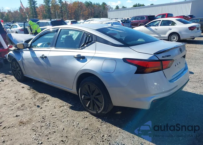 1N4BL4DW8NN327199: 43588717