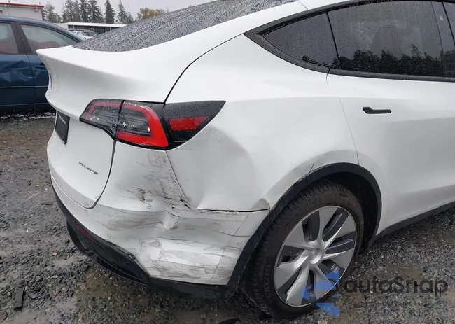 5YJYGDEEXLF055748: 43588722