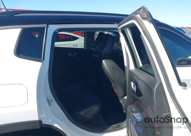 3C4NJDDBXNT163397: 43588115