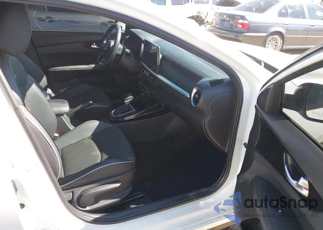 3KPF54AD6PE657729: 43588163