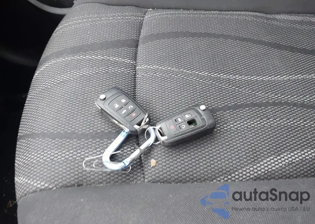 1G1JC5SG2F4120802: 43588198