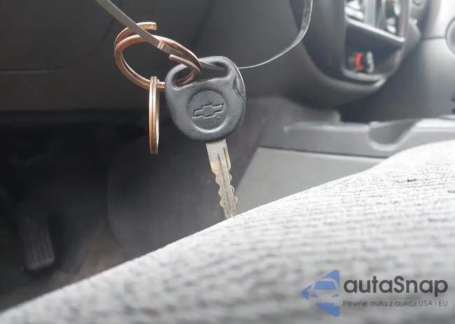 1GNDT13SX32261499: 43588205