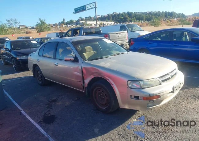 JN1CA21D4WM910584: 43588257