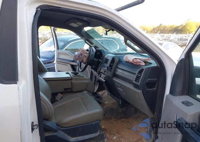 1FTBF2A67HEE50412: 43588259