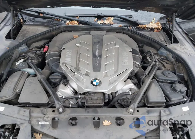 WBAKB8C51BCY66264: 43589331