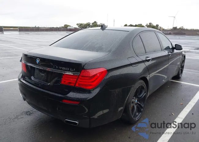 WBAKB8C51BCY66264: 43589331