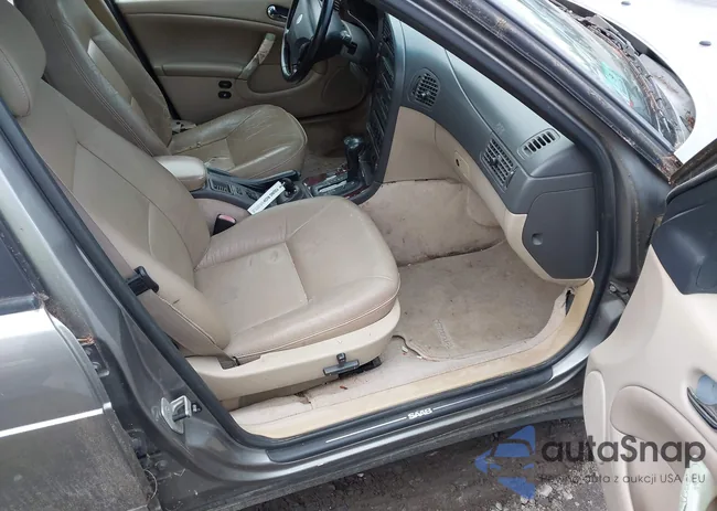 YS3ED58E513050103: 43589338