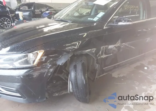 1VWBT7A31HC006754: 43589555